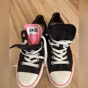 Converse All-Star Dual Tongue
Black & Pink Low Tops. Unisex: w8 m6